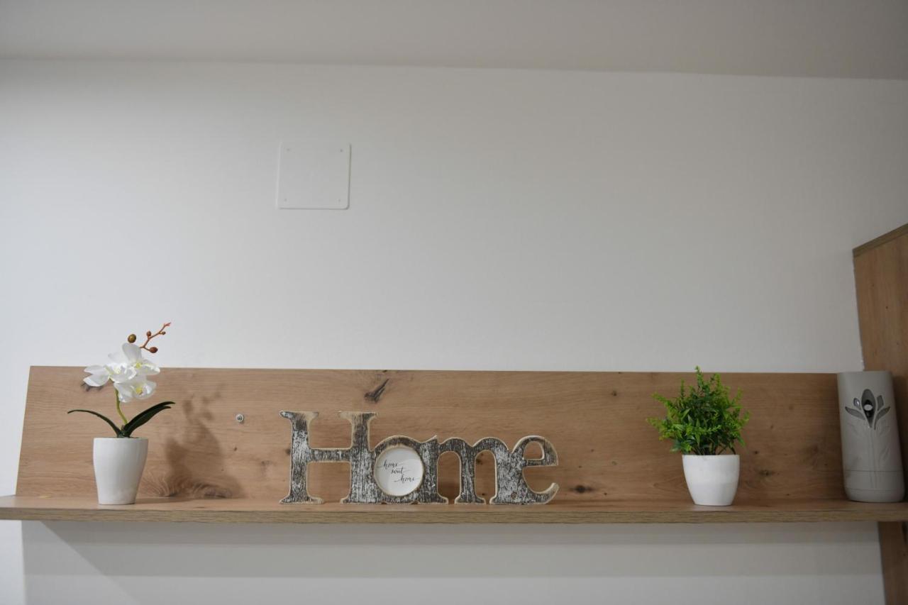 Apartman Lucia Джяково Екстер'єр фото