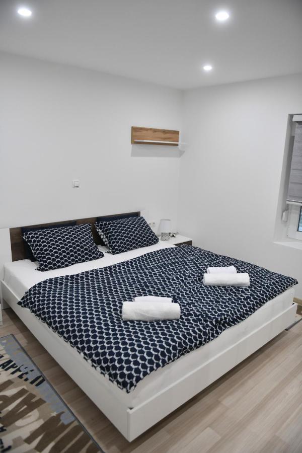 Apartman Lucia Джяково Екстер'єр фото