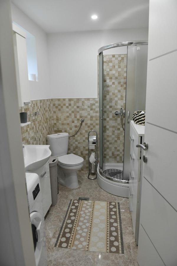 Apartman Lucia Джяково Екстер'єр фото